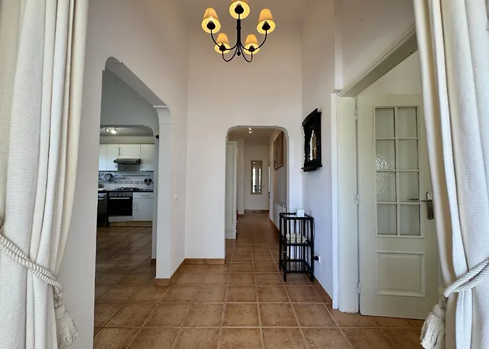 Algarve Country 1 With Pool By Homing Villa *