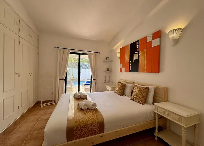 Algarve Country 1 With Pool By Homing Villa *