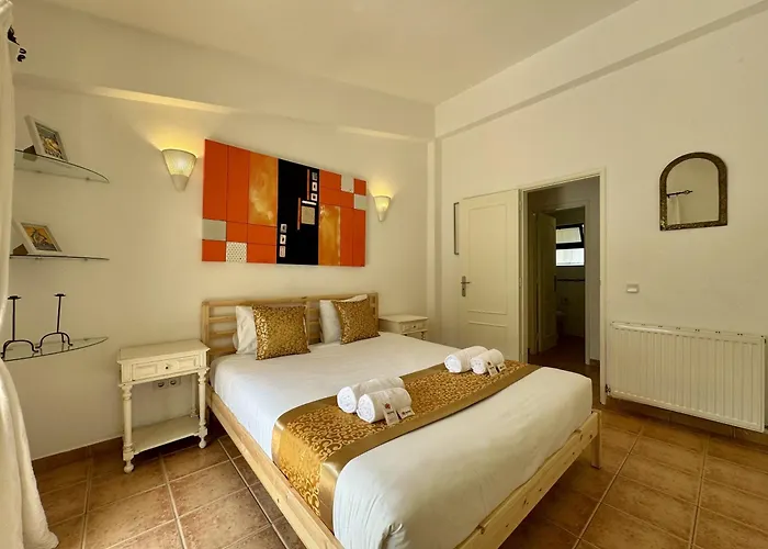 Algarve Country 1 With Pool By Homing Villa Santa Bárbara de Nexe